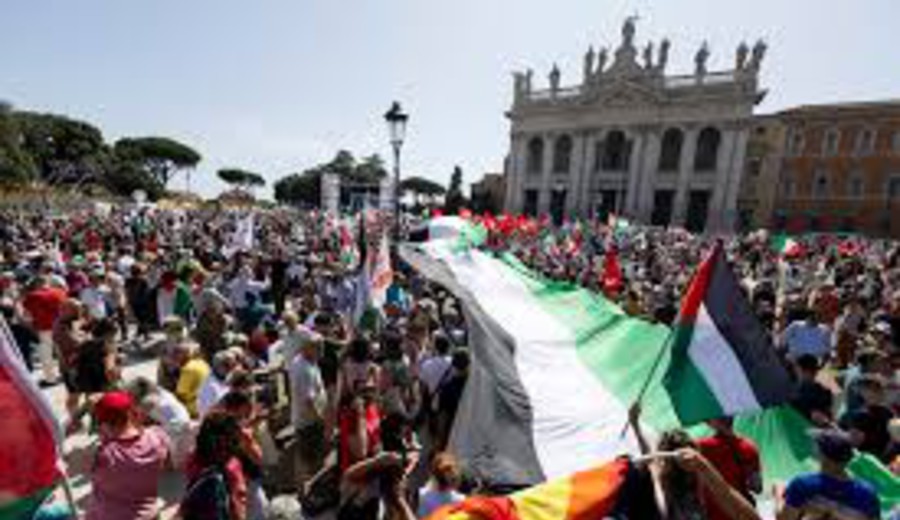imagen de Marcha masiva en Roma por "Palestina libre"