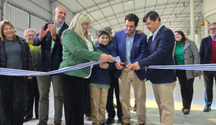 imagen de Inauguración de planta de alimentos para mascotas promueve producción sostenible y empleo local
