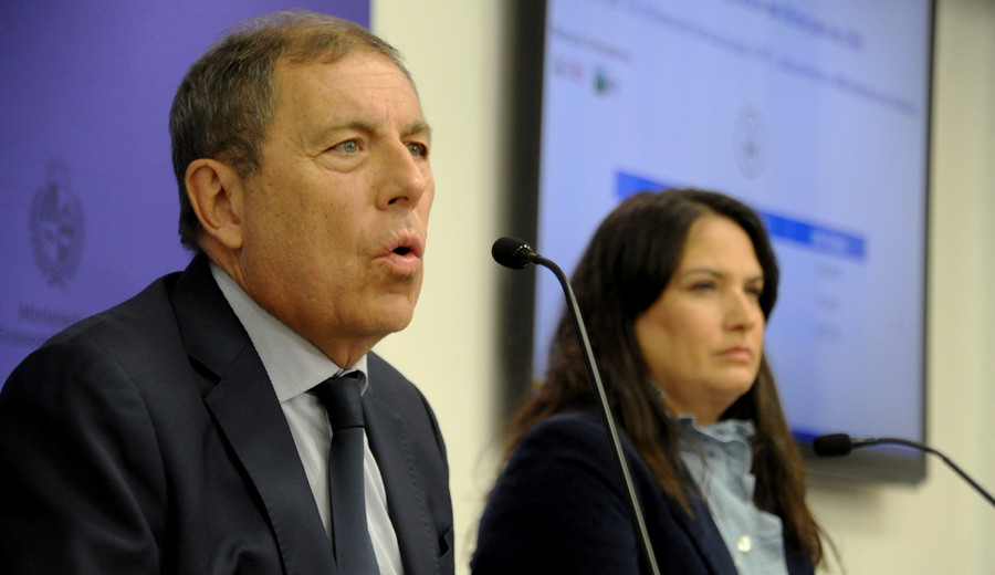 imagen de Uruguay es el primero de Latinoamérica: Gobierno emitió por primera vez bonos soberanos en mercado de francos suizos