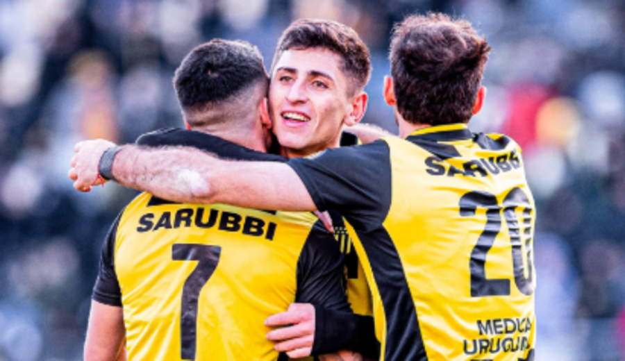 imagen de Peñarol derrotó 2-0 a Cerro y habrá final clásica por el Intermedio