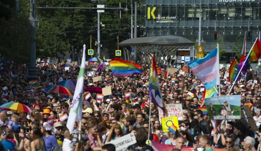 imagen de Decenas de miles de personas marchan en el Orgullo de Budapest a pesar de las advertencias de Orbán