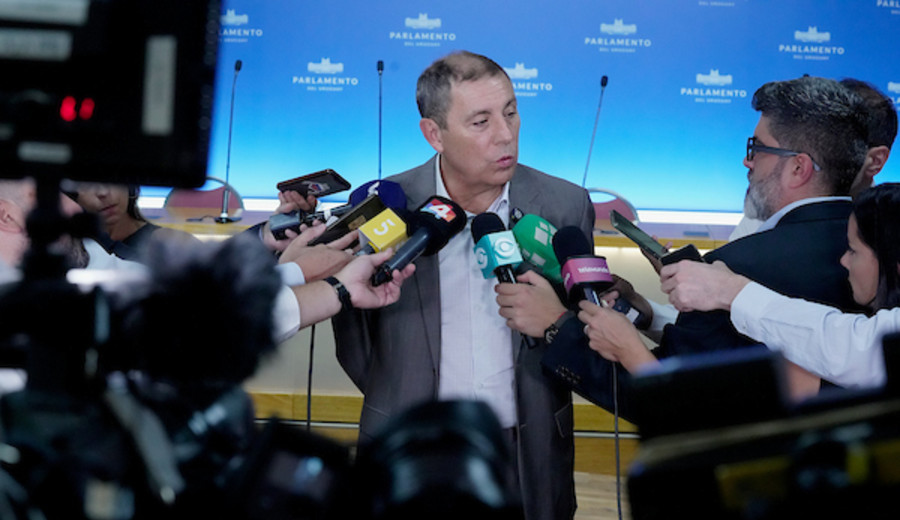 imagen de El Estado deberá volcar alrededor de US$ 80 millones anuales a la Caja de Profesionales, según Oddone