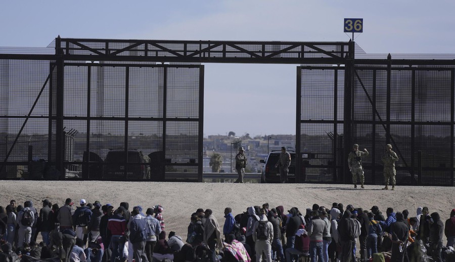 imagen de La política migratoria de Trump reducirá el crecimiento de EEUU en más de U$S100.000 millones para 2025