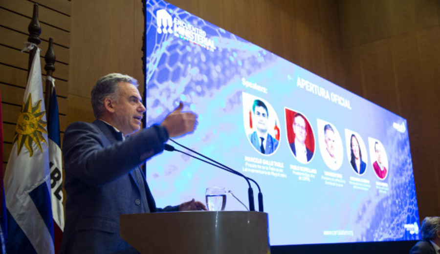 imagen de Orsi: Los gobiernos deben proveer el marco legal ante los avances de las tecnologías de la información