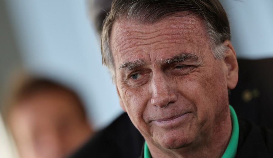 imagen de Jair Bolsonaro deberá usar una tobillera electrónica y tiene prohibido acceder a redes sociales