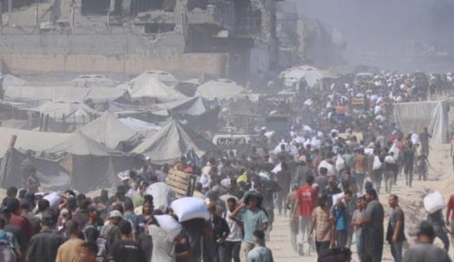 imagen de Decenas de camiones de la ONU esperan poder entrar con comida a Gaza