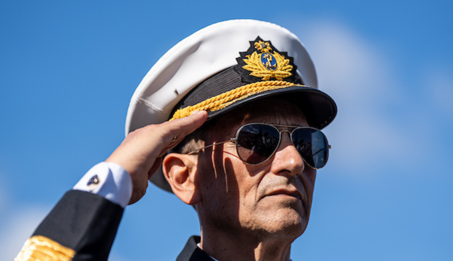imagen de Gobierno confirmó al contralmirante José Luis Elizondo nuevo comandante en jefe de la Armada