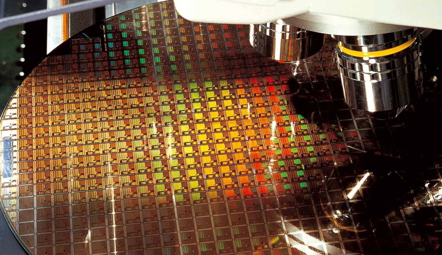 imagen de China: La primera máquina de litografía de vanguardia y otras dos que están en camino son el mayor problema de EEUU.