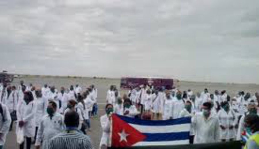 imagen de Médicos cubanos enviados a Angola anuncian demanda: se alega falta de liquidez para entregarles los dólares ganados