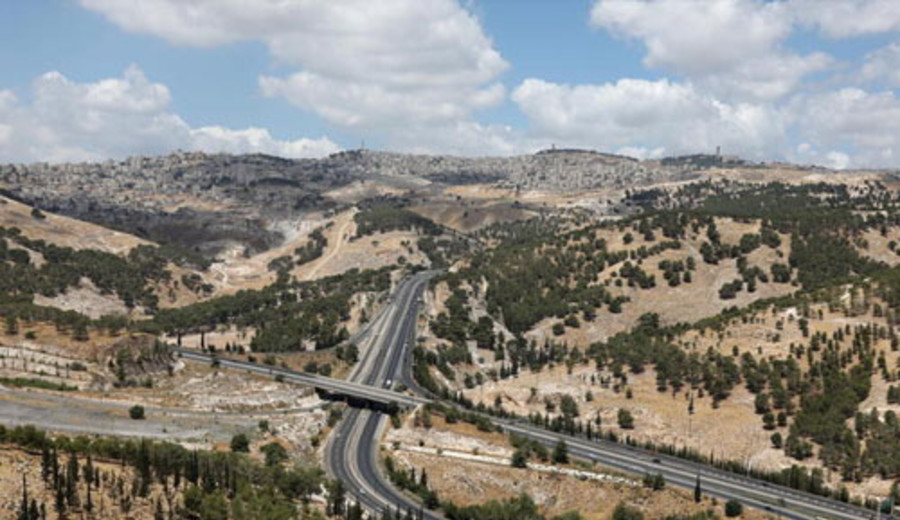 imagen de Israel aprueba el asentamiento que divide en dos Cisjordania