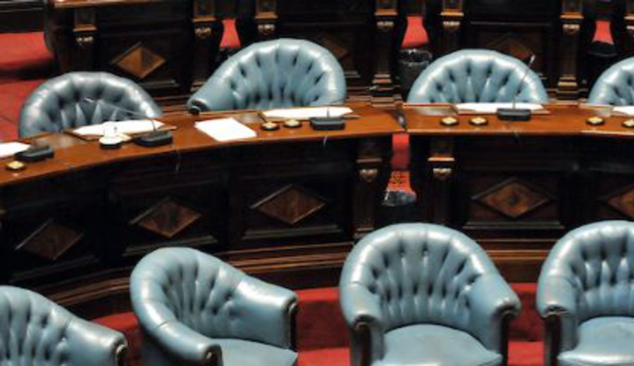 imagen de Blancos y colorados se retiran de la coordinación parlamentaria en respuesta a pedido de evaluar sanciones a Da Silva