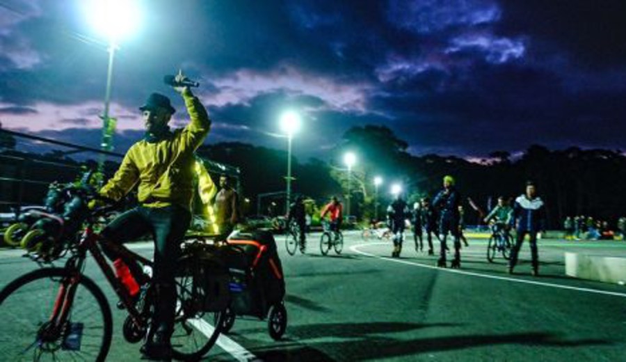 imagen de Inauguraron iluminación de la pista de patinaje más grande del país en Parque Roosevelt