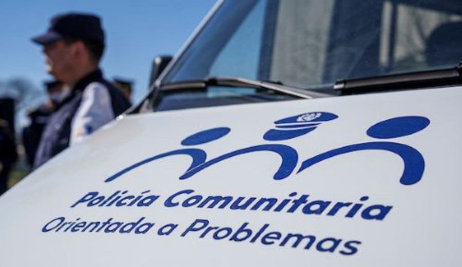 imagen de Se presentó la Policía Comunitaria Orientada a Problemas, que funcionará en las 25 seccionales montevideanas