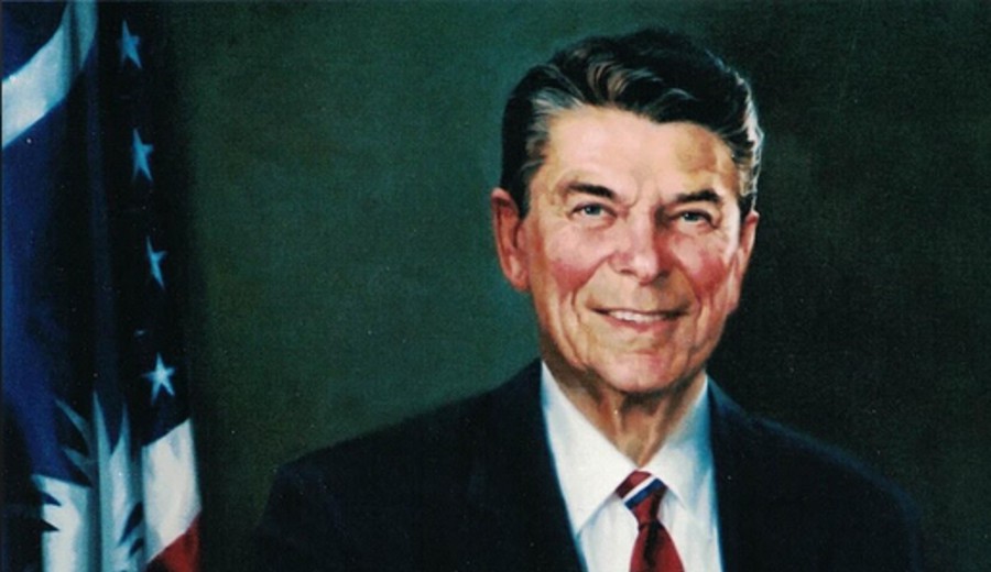 imagen de Ronald Reagan era un padre para el Caribe VS el Caribe bajo cero de Donald Trump. Michael Mansilla