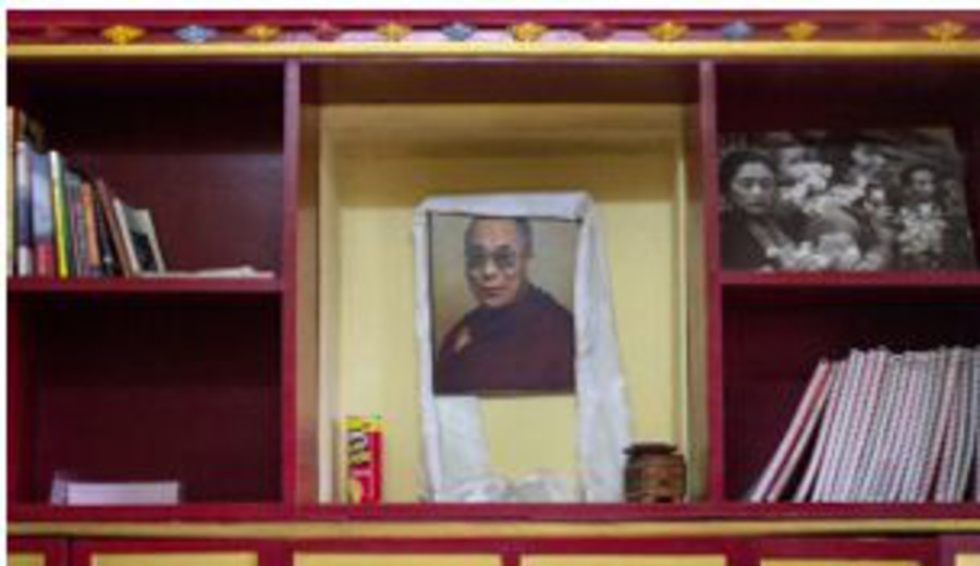 imagen de ¿Pero qué hacía el Dalai Lama en la casa de Jeffrey Epstein?