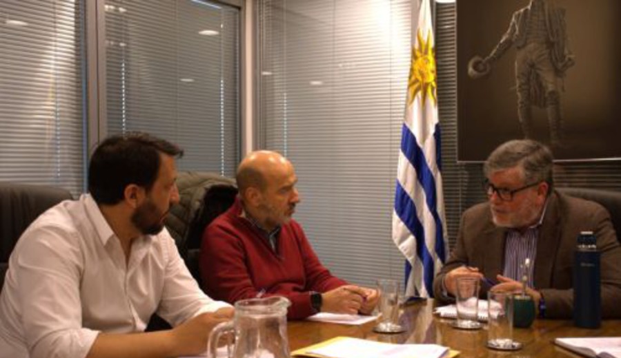 imagen de AEBU: Urge agilizar ingresos en la banca oficial