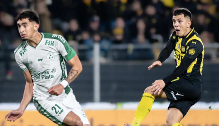 imagen de Peñarol venció 1-0, con sobresaltos, a Plaza Colonia y sigue líder del Clausura