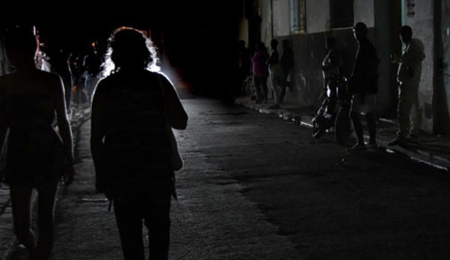 imagen de Nuevo apagón deja sin electricidad a la zona oriental de Cuba