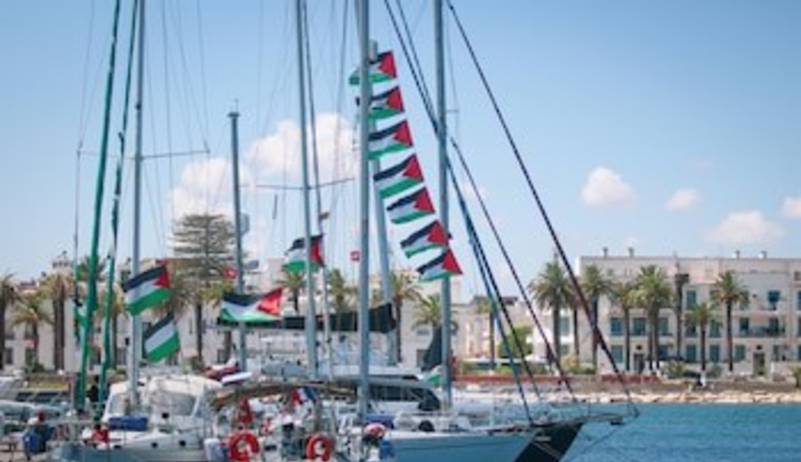 imagen de Italia envió una fragata para proteger a la flotilla que lleva ayuda humanitaria a Gaza tras un nuevo ataque con drones