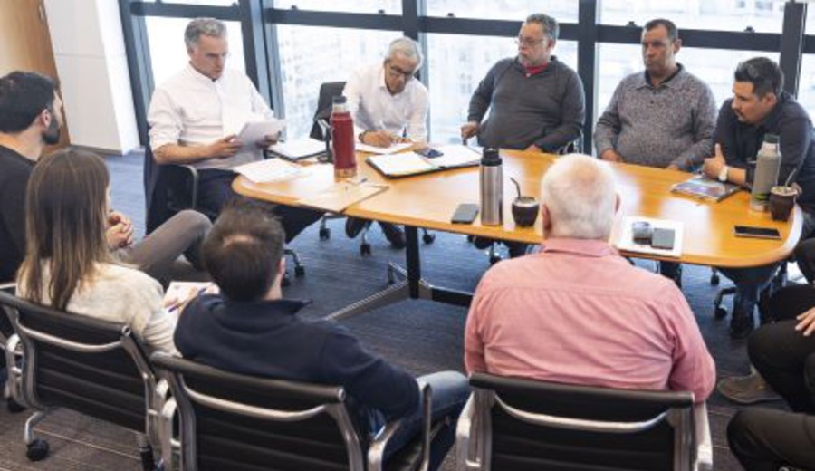 imagen de Orsi recibió a delegados sindicales de trabajadores municipales, y de sectores cárnico y lácteo