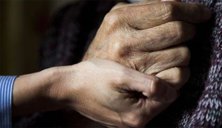 imagen de Se reglamentó la ley de cuidados paliativos: los prestadores de salud disponen de dos años para implementar el servicio