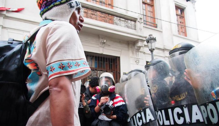 imagen de Perú: Más de cien heridos, incluidos 80 policías, durante las protestas en Lima