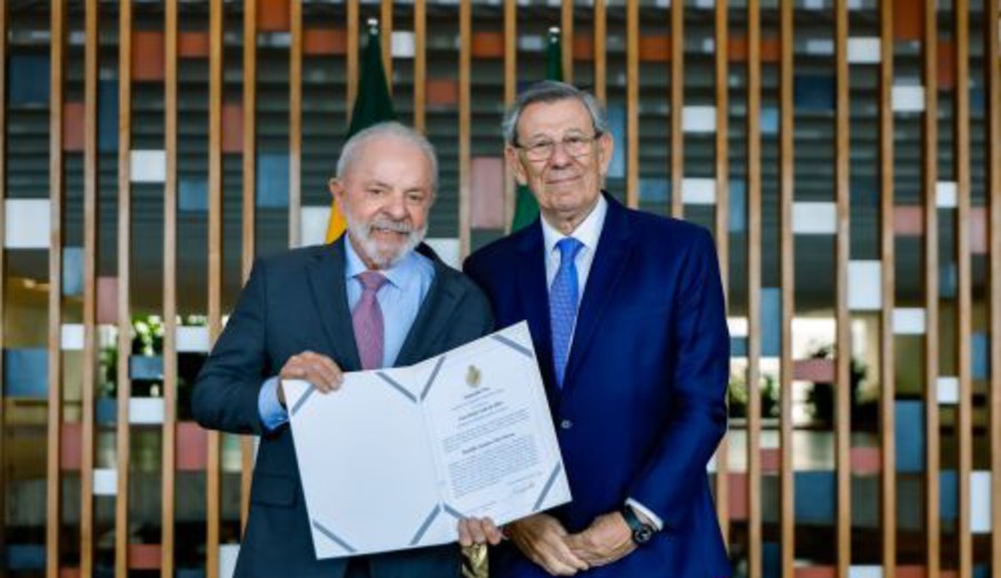 imagen de Nin Novoa presentó credenciales como embajador de Uruguay en Brasil