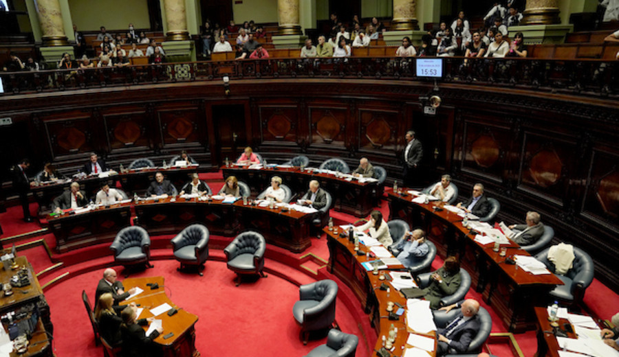 imagen de FA: Senadores priorizan secreto bancario, carta orgánica del BCU y regulación de la Jutep en tratamiento del Presupuesto