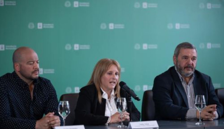 imagen de Intendencia de Montevideo firmó convenio con la Asociación Comercial del Uruguay