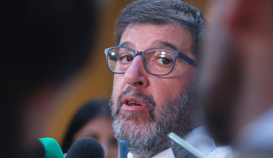 imagen de Pereira respondió a declaraciones de Lacalle Pou: “fueron irrespetuosas, nadie tironea al presidente hacia ningún lugar”