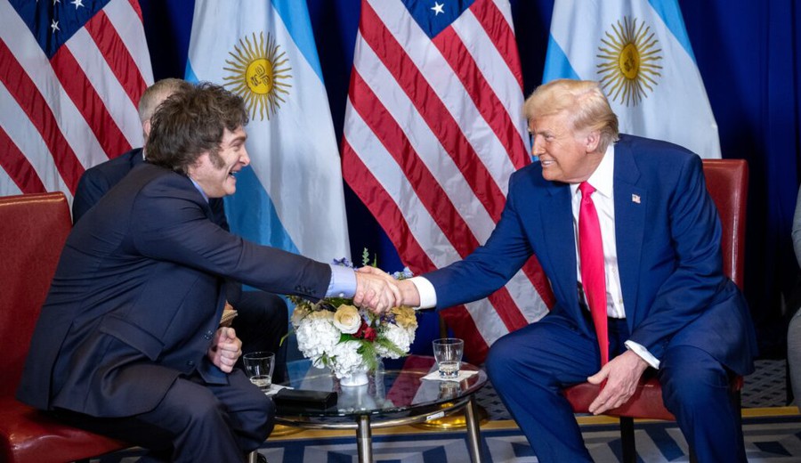 imagen de Milei se apresuró a cumplir con el pliego de condiciones de Trump tras el triunfo electoral