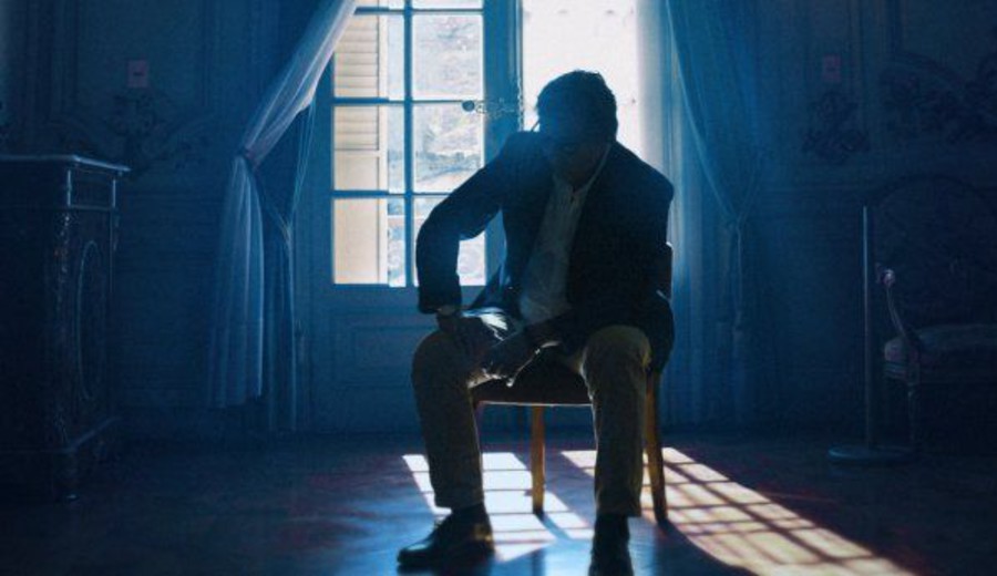 imagen de “Potestad“: Solarich pone el cuerpo para recordar y la palabra para no olvidar. José W. Legaspi