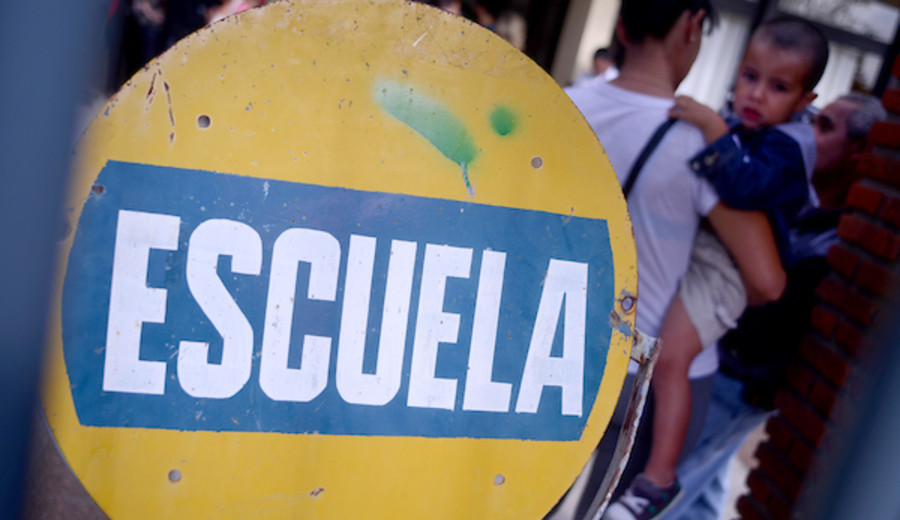 imagen de Paro de maestros este jueves: ingresaron a escuela en Maroñas, agredieron a una madre y grupo de niños