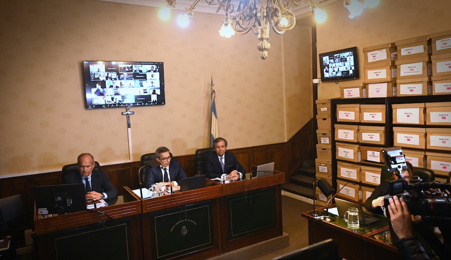 imagen de Juicio de los Cuadernos: el tribunal leyó la acusación a Cristina Kirchner como jefa de una asociación ilícita