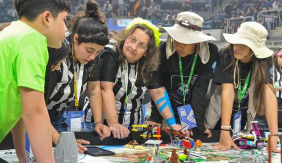 imagen de Olimpíada de robótica de Ceibal con participación de 10.000 estudiantes