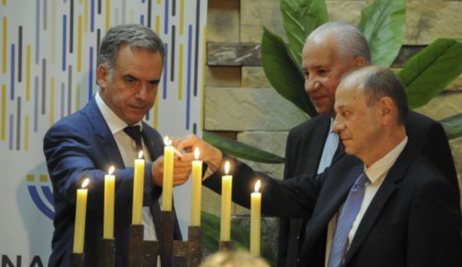 imagen de El presidente Orsi participó en el acto conmemorativo del 87° aniversario de la Noche de los Cristales Rotos