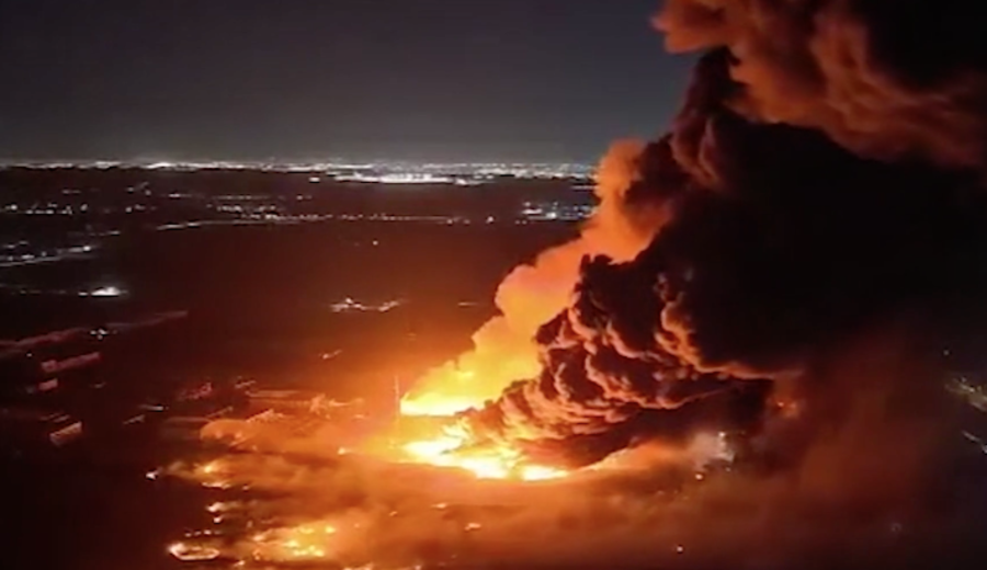 imagen de Múltiples explosiones en Ezeiza: se incendia el polo industrial y se registran al menos 20 heridos