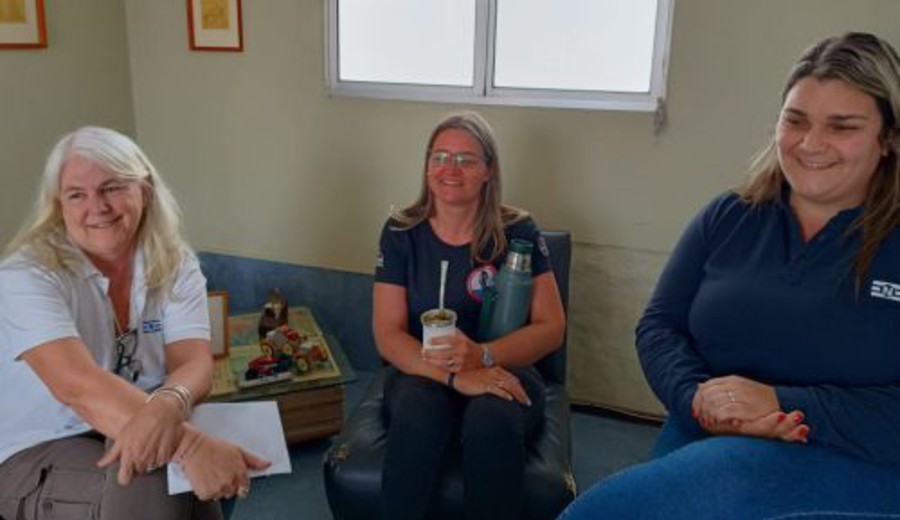 imagen de Empresas portuarias y gremios impulsan "ciclo de encuentros sobre salud integral comunitaria"