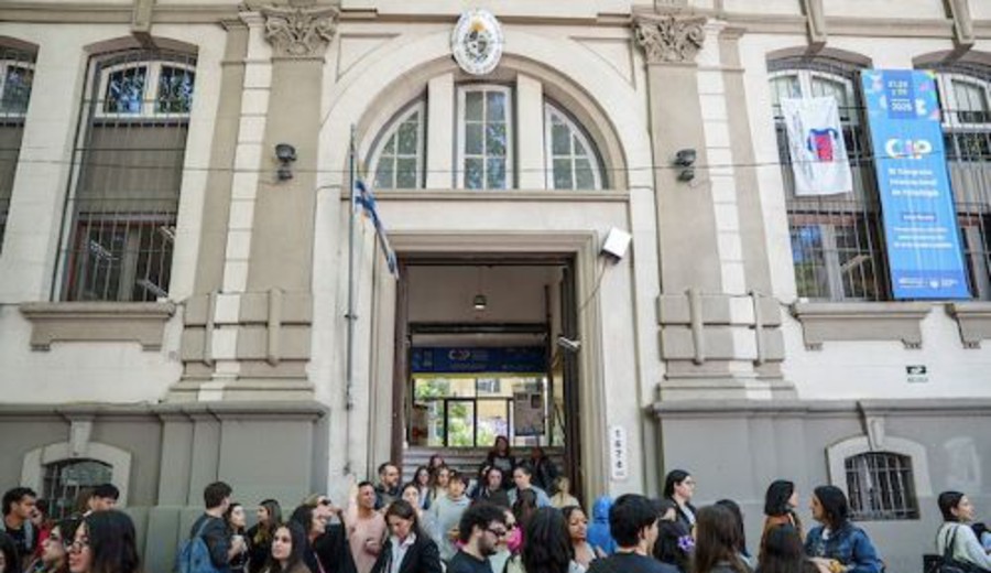 imagen de Facultad de Psicología suspende pruebas parciales de segunda mitad del semestre por lo “ansiógeno del contexto”