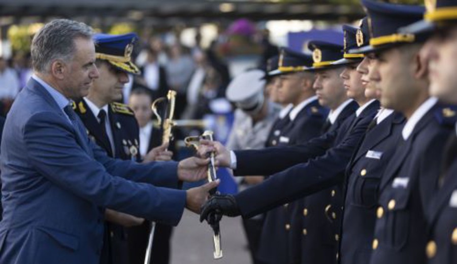 imagen de Egresaron 71 cadetes de la Escuela Nacional de Policía