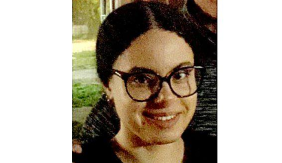 imagen de Piden colaboración: está desparecida Julia Clara, hija de la escritora Silvia Martínez Coronel