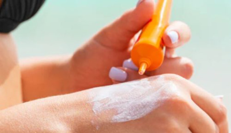 imagen de Desde el miércoles, todos los médicos podrán recetar protector solar en Uruguay