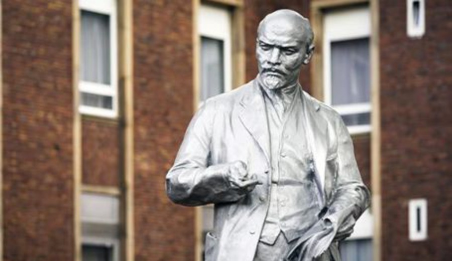 imagen de Empecemos por derribar a Lenin y luego será como en Ucrania