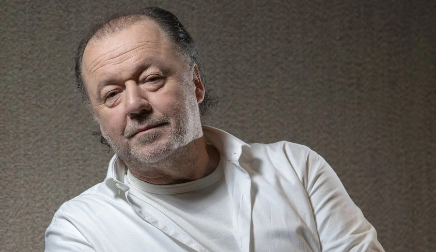 imagen de Argentina: Enrique Piñeyro tiene 43 toneladas de comida para llevar a Gaza pero no recibe autorización de Cancillería