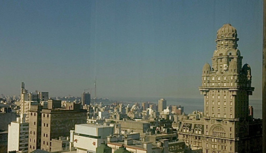 imagen de Montevideo: Donde lo íntimo se convierte en Universal. German Mato Alves