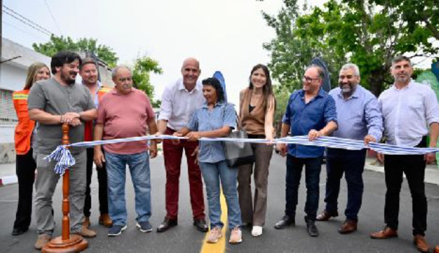 imagen de Con una inversión de más de 90 millones de pesos, quedó inaugurado el casco urbano de Pando