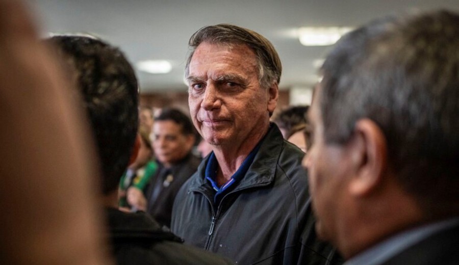 imagen de Bolsonaro hospitalizado por golpearse la cabeza en su celda