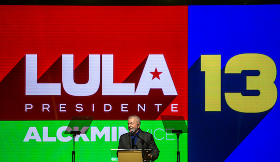 imagen de Lula mantiene su favoritismo frente a Flavio Bolsonaro de cara a las elecciones de este año