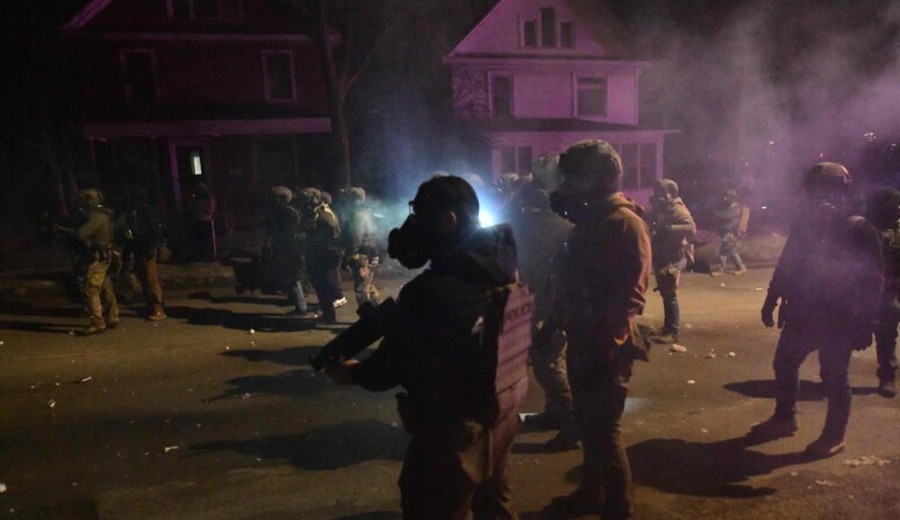 imagen de Revuelta en las calles de Minneapolis contra los operativos migratorios