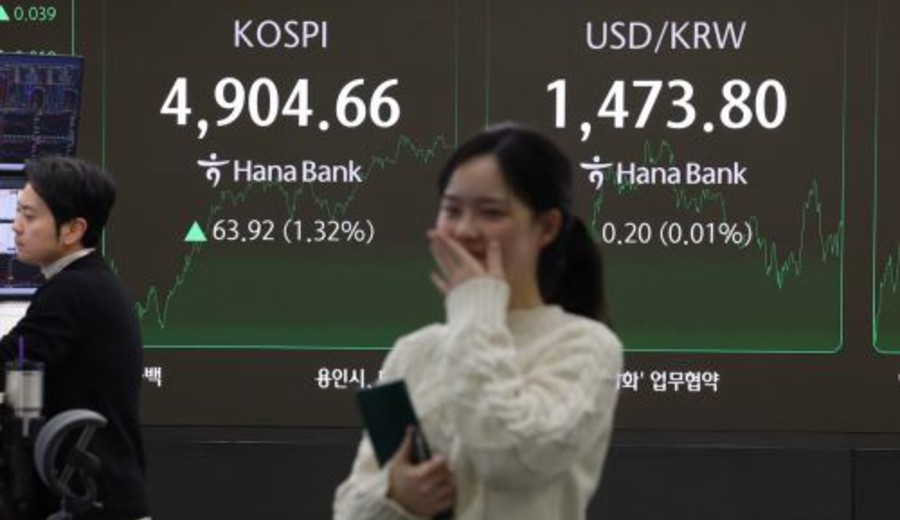 imagen de El KOSPI cierra a un nuevo máximo histórico superando el nivel de 4.900 puntos por 1ª vez